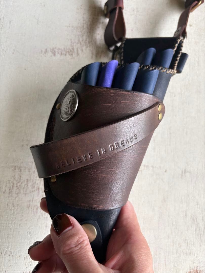 バンソン 手染めダークネイビー、ダークブラウンの男前なシザーケース