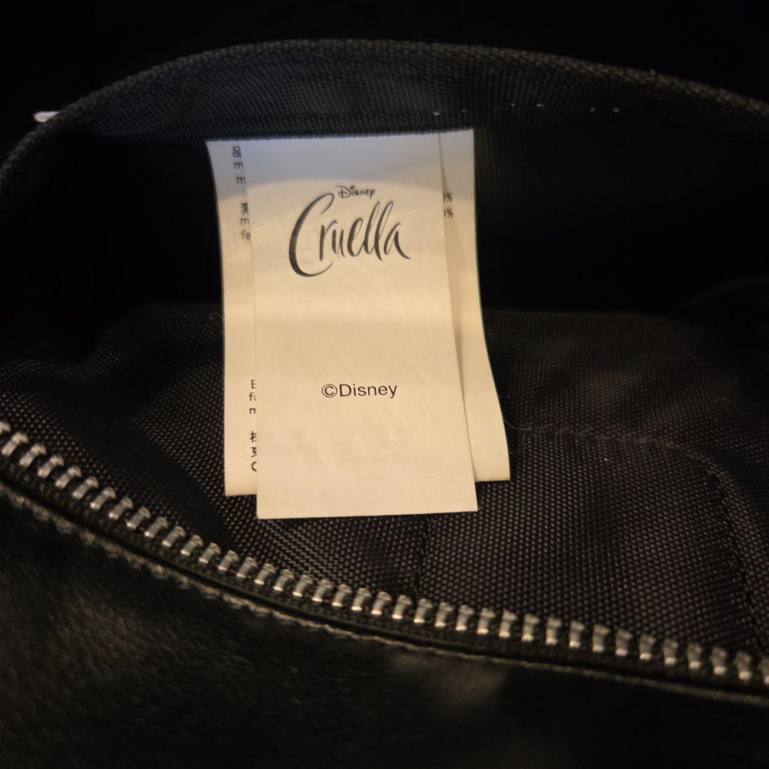 ディズニー　クルエラ グラフィックバッグ