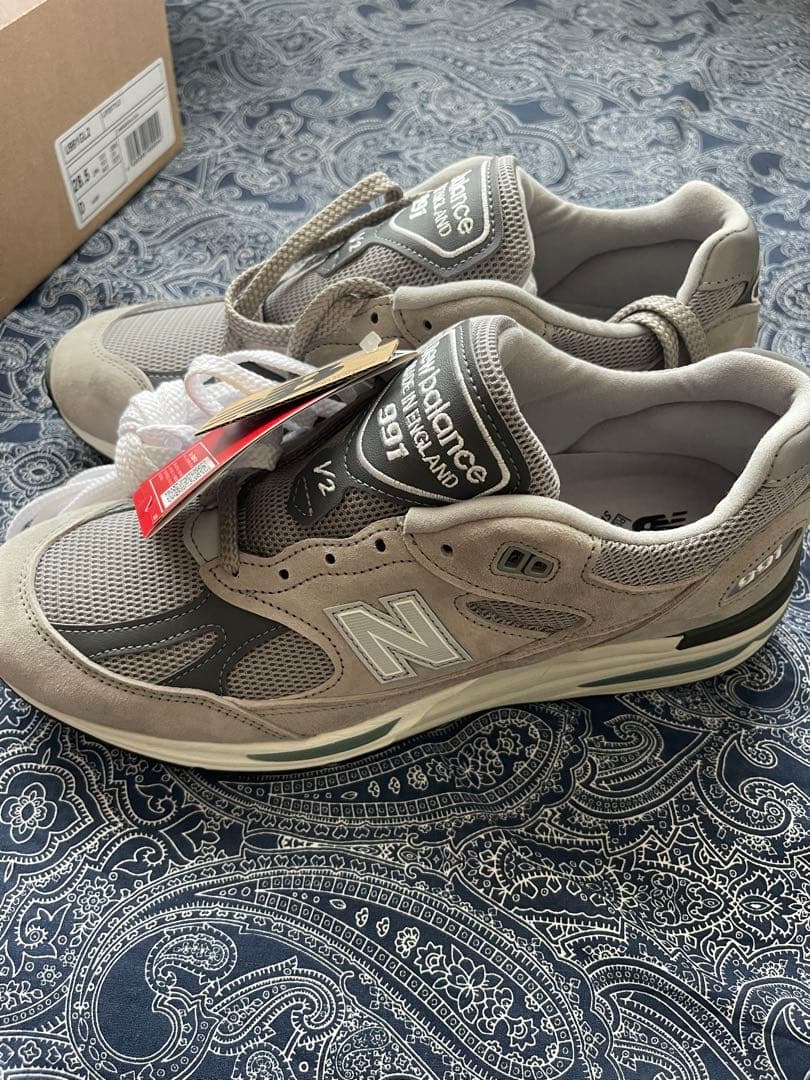 New Balance 991 V2 グレー スニーカー　イングランド