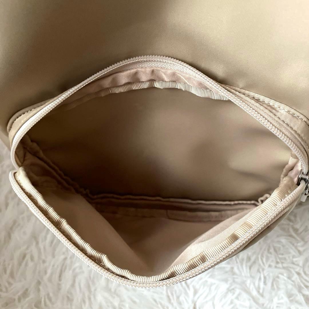 キタムラ レディース リュック・バックパック ベージュ K刺繍 ナイロン 軽い