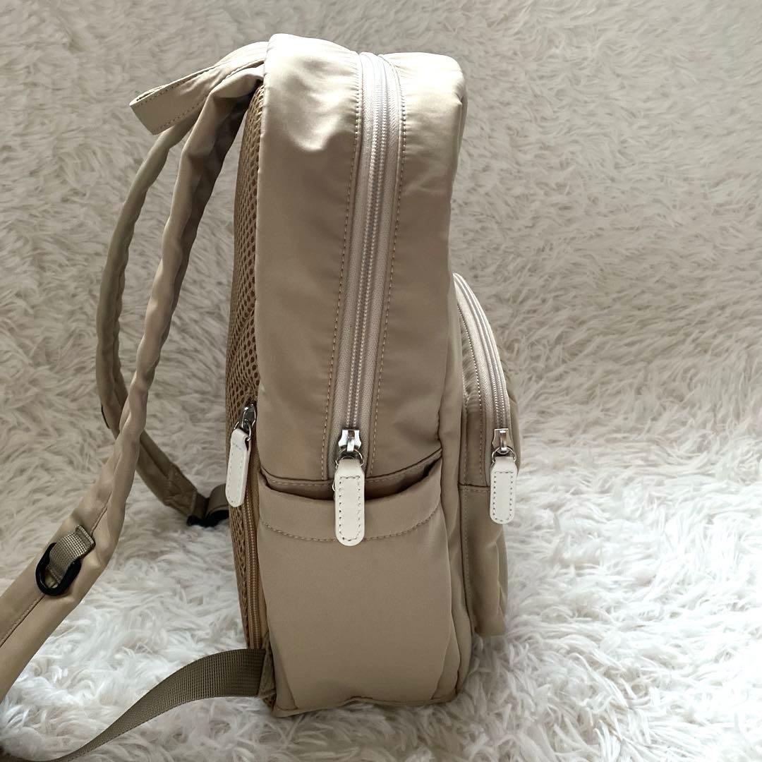 キタムラ レディース リュック・バックパック ベージュ K刺繍 ナイロン 軽い