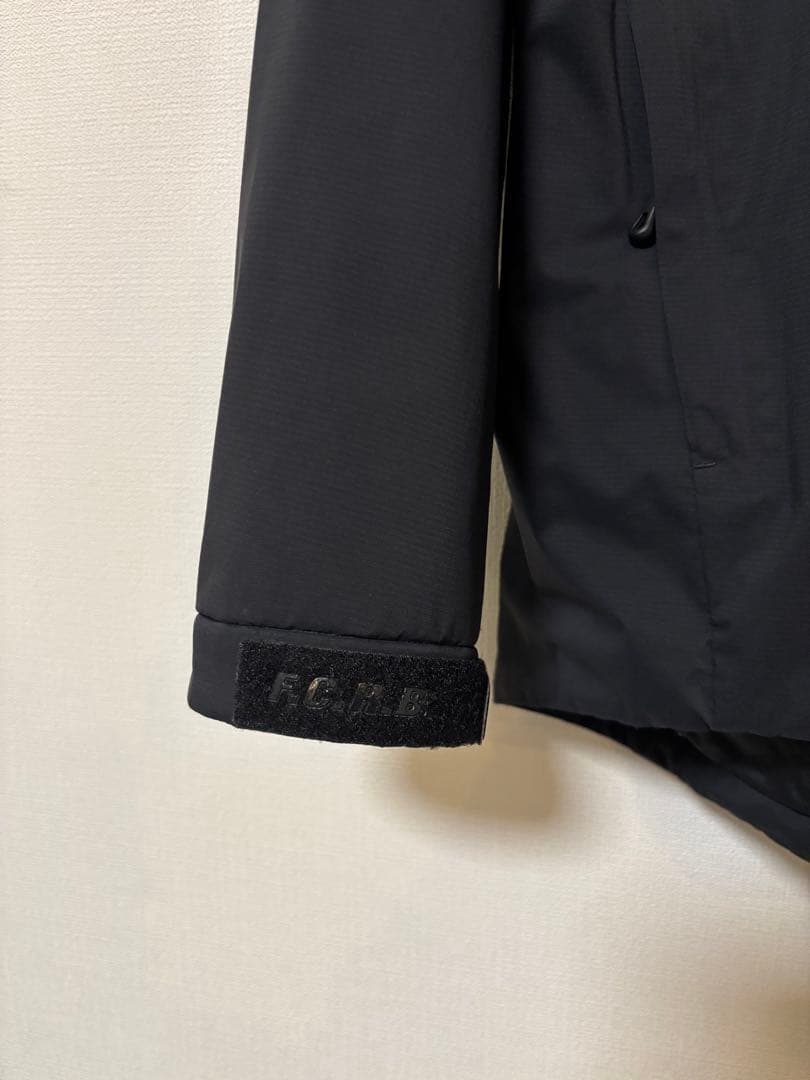 FCRB INSULATION PADDED HOODED JACKET ダウン