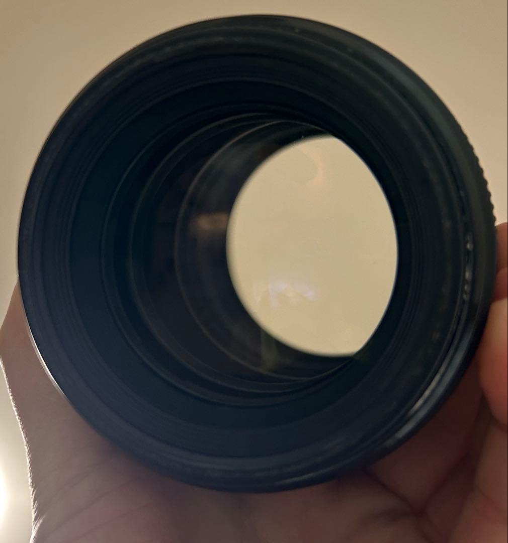 Canon EF 85mm f/1.8 レンズ　単焦点