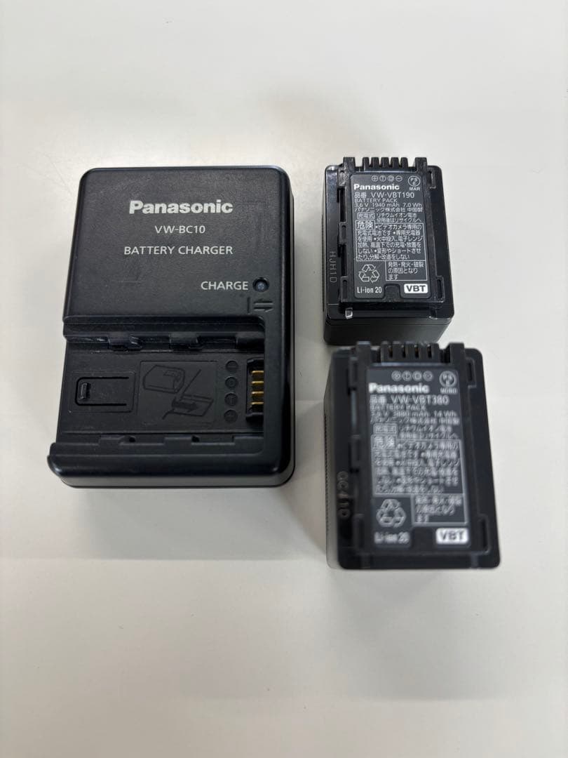 Ｉ*♪様 ビデオカメラ HC-V480MS ホワイト　専用バッグ・大容量バッテリ