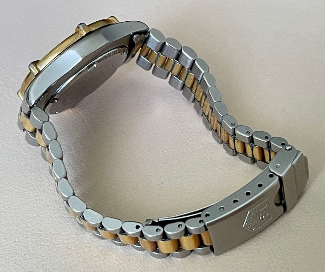 TAG HEUER タグホイヤー 2000 腕時計 964.015