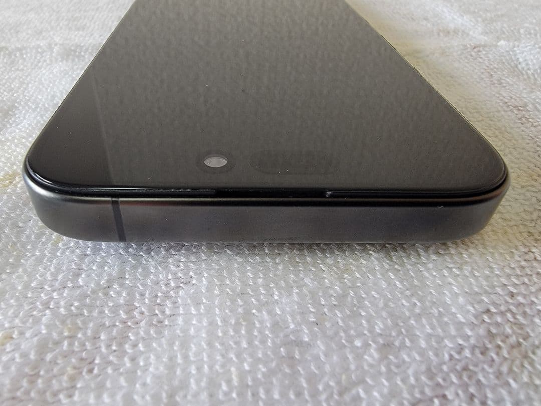 【美品】iPhone 15 Pro 1TB シャッター音なし / 新品液晶交換済