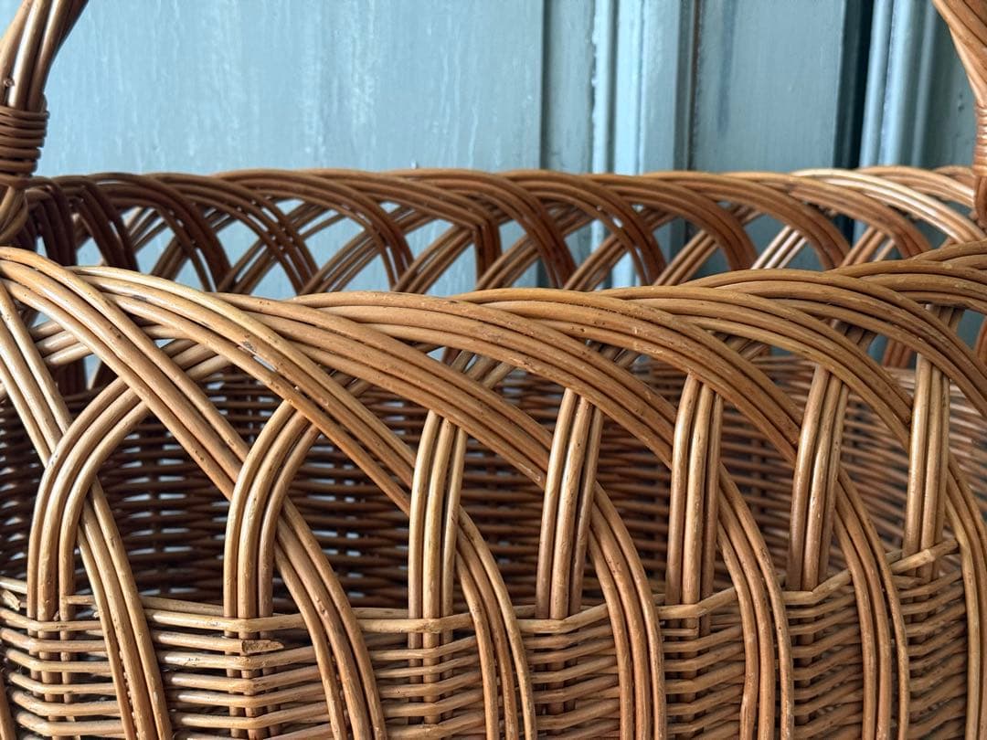 フランスアンティーク　ウィッカー製バスケット