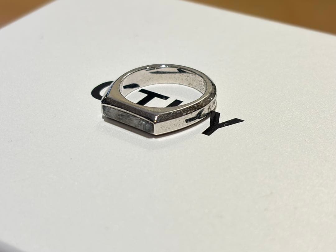 CTHY RING [LARVIKITE] 9号（ピンキー）