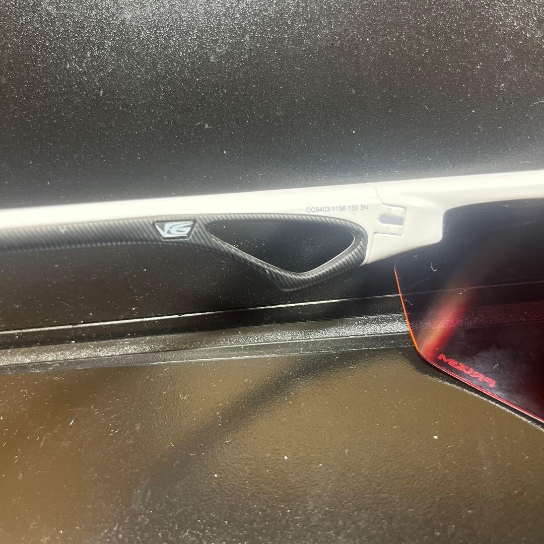 Oakley SPHAERA OO9403-1136 ホワイト お値下げ可能