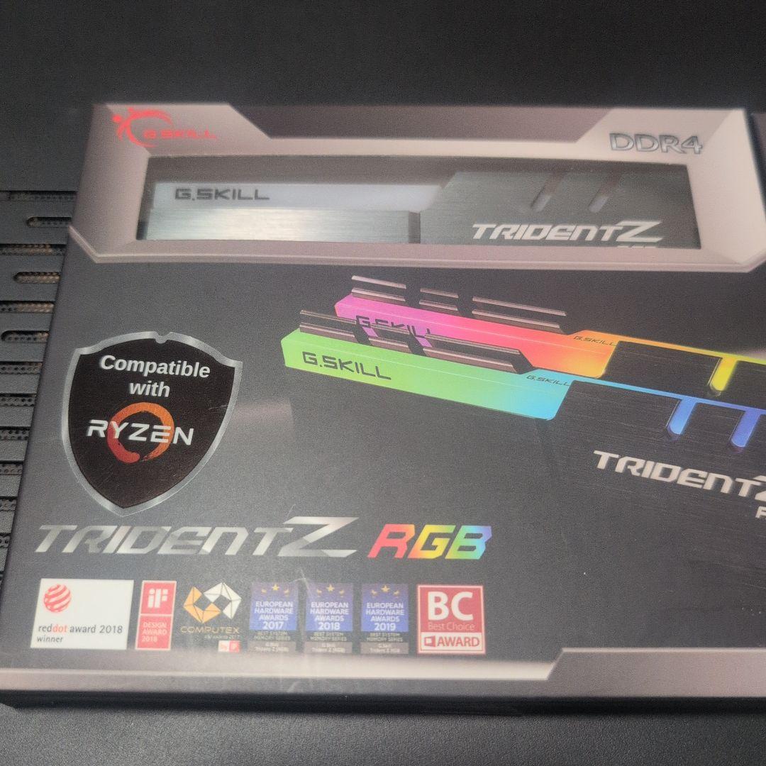 【値下げ中】DDR4 TRIDENTZ RGB 32GB【8GBx4】