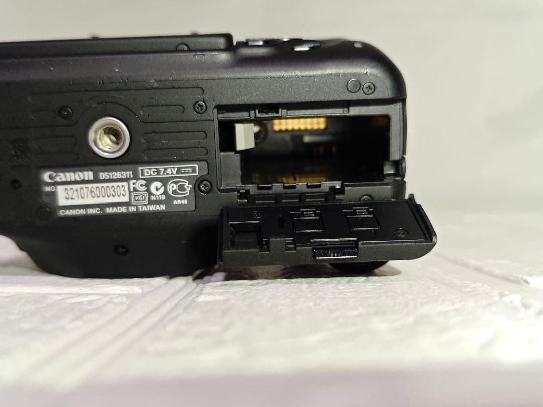 Canon EOS デジタル一眼レフカメラセット