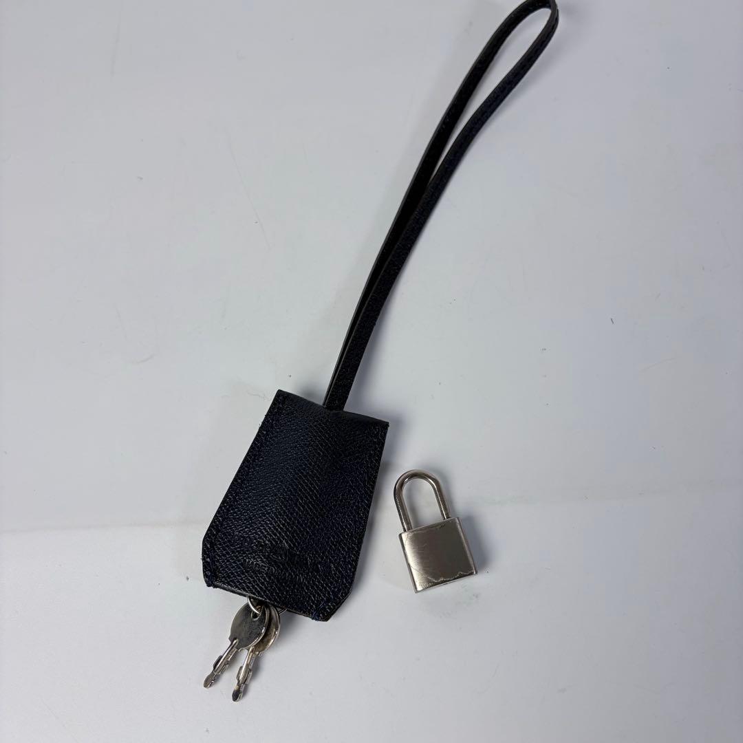 FUJITAKAレザートートバッグ B4 オーブ防水加工レザー国産鍵付きネイビー