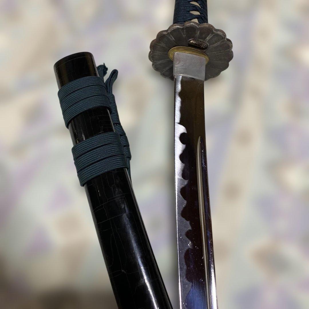 模造刀(居合刀) 紺色柄 菊彫丸鍔 黒呂鞘