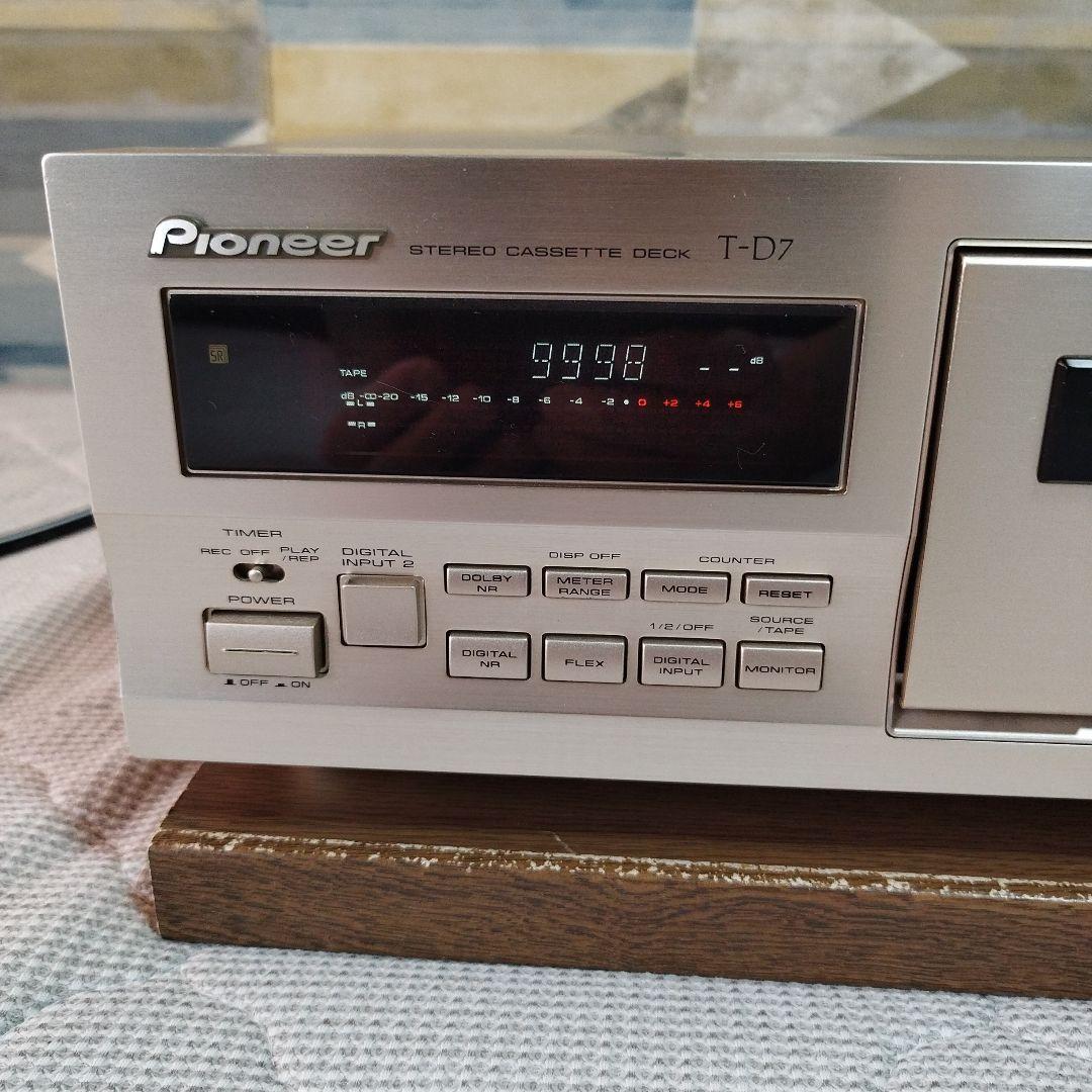 パイオニアＴ−Ｄ７カセットデッキ デジタル・プロセシング　3ヘッドシステム