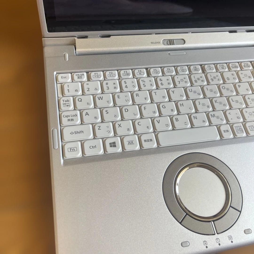 パナソニックxz6ノートパソコン高速SSD換装office2019付