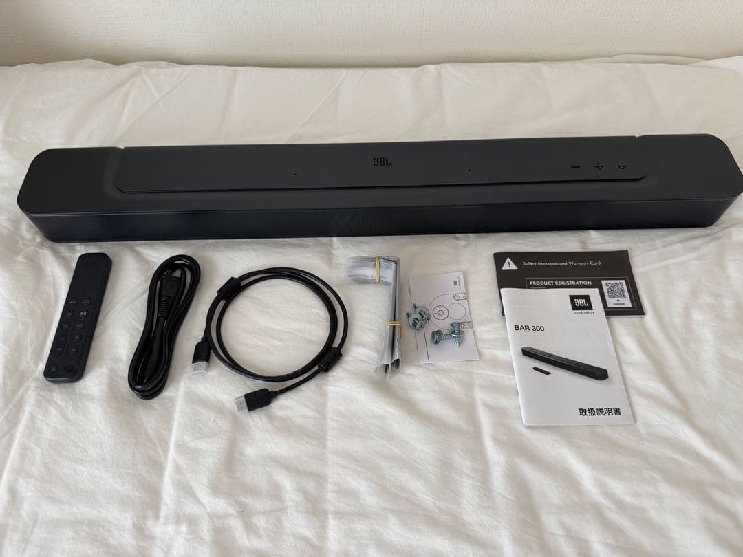 美品　JBL BAR 300 サウンドバー