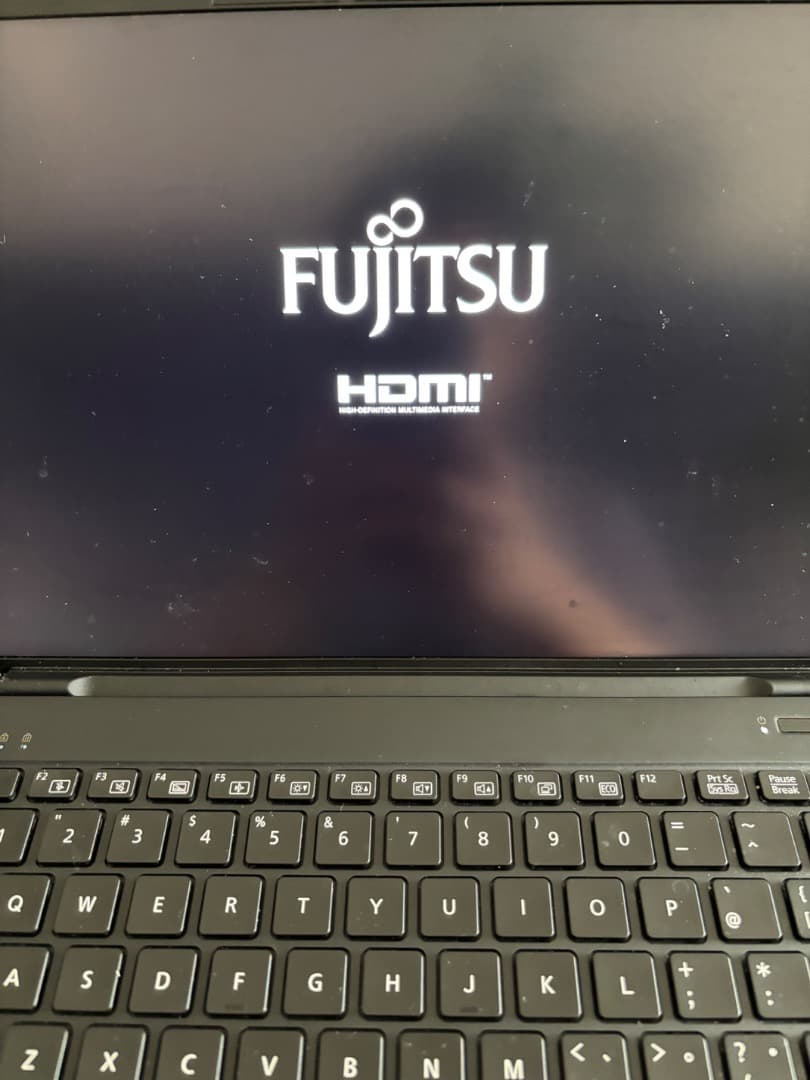 ま*も様 Fujitsu LIFEBOOK WU-X/H1 （超軽量）