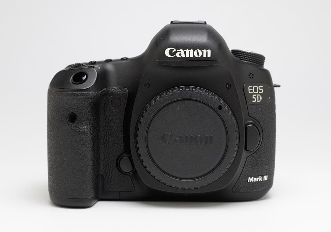 Canon EOS-5D Mark III ボディ ムック本付き！（値引き済み）