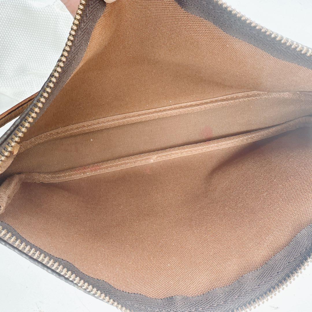 ルイヴィトン　モノグラム　ポシェットアクセソワール　AR1928