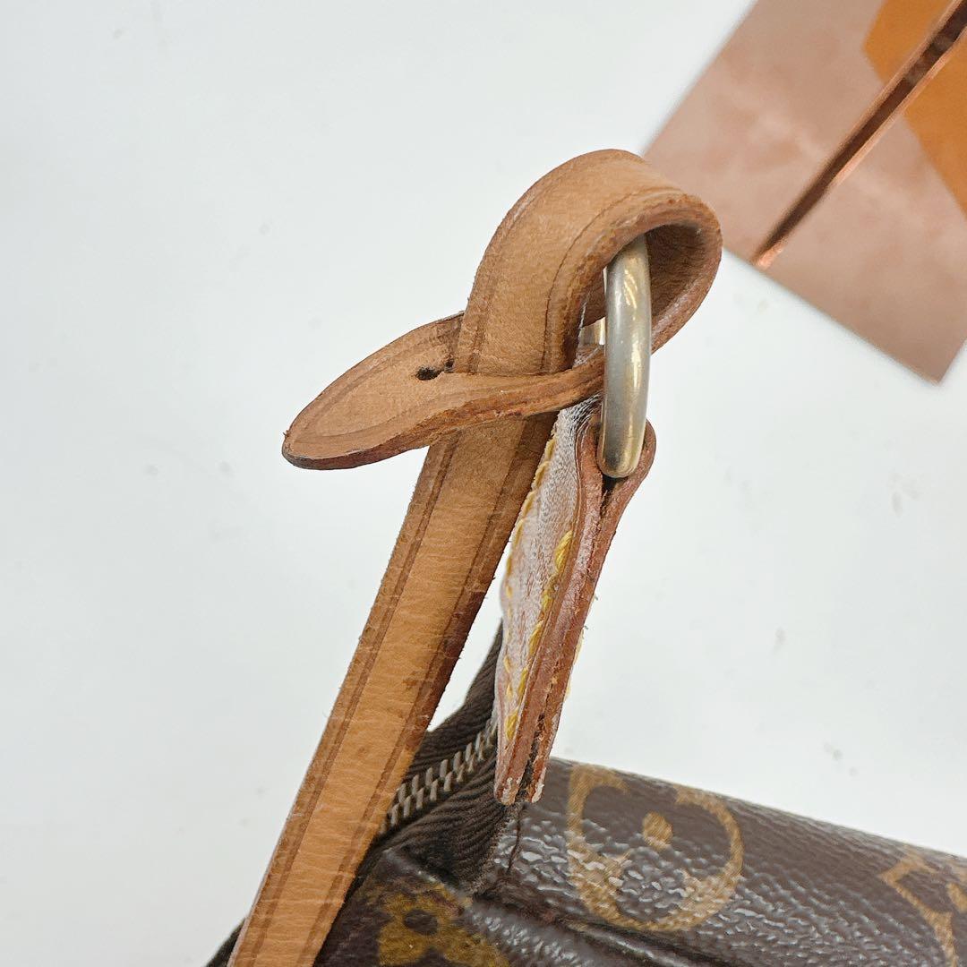 ルイヴィトン　モノグラム　ポシェットアクセソワール　AR1928