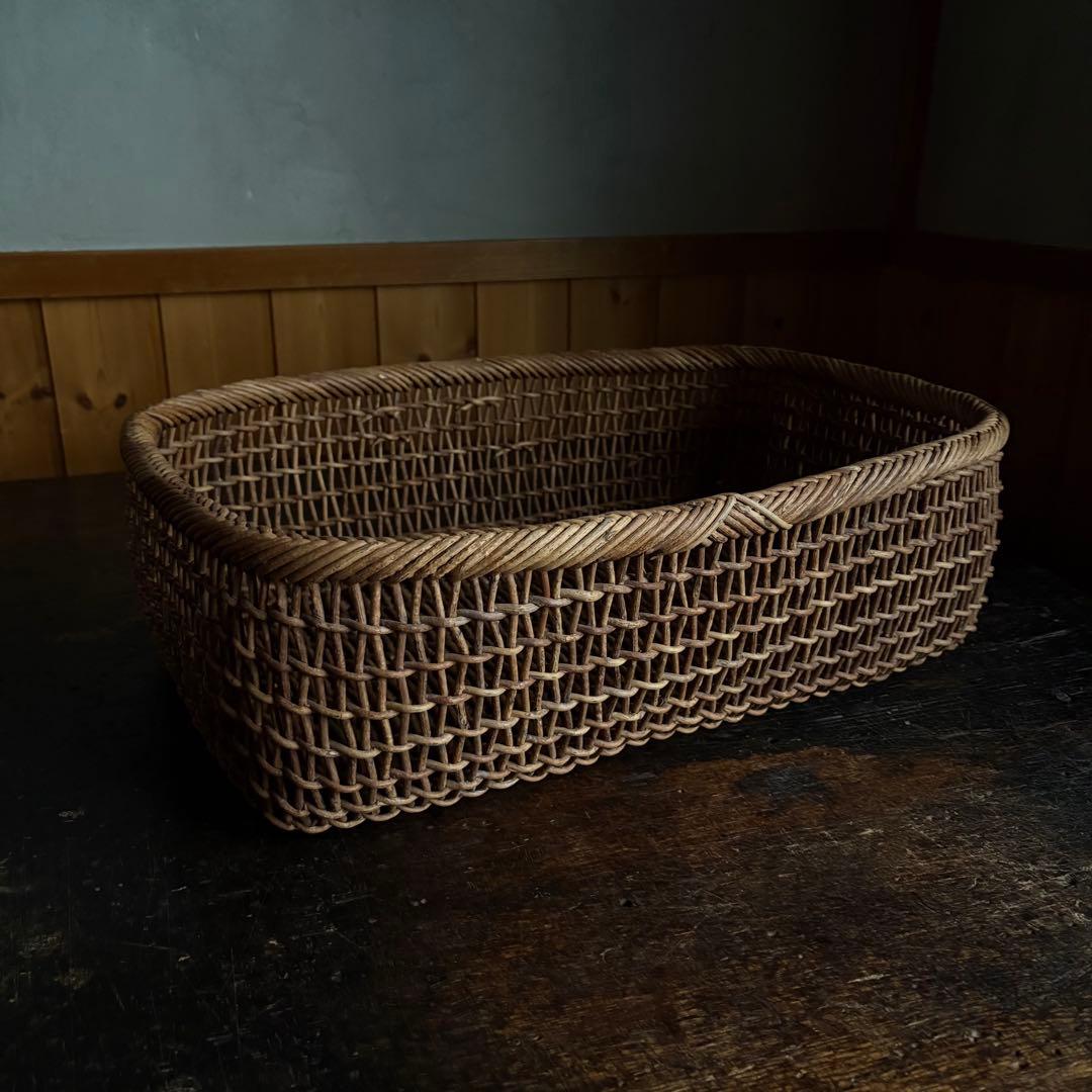 《あけび蔓編み平籠》秋田県産