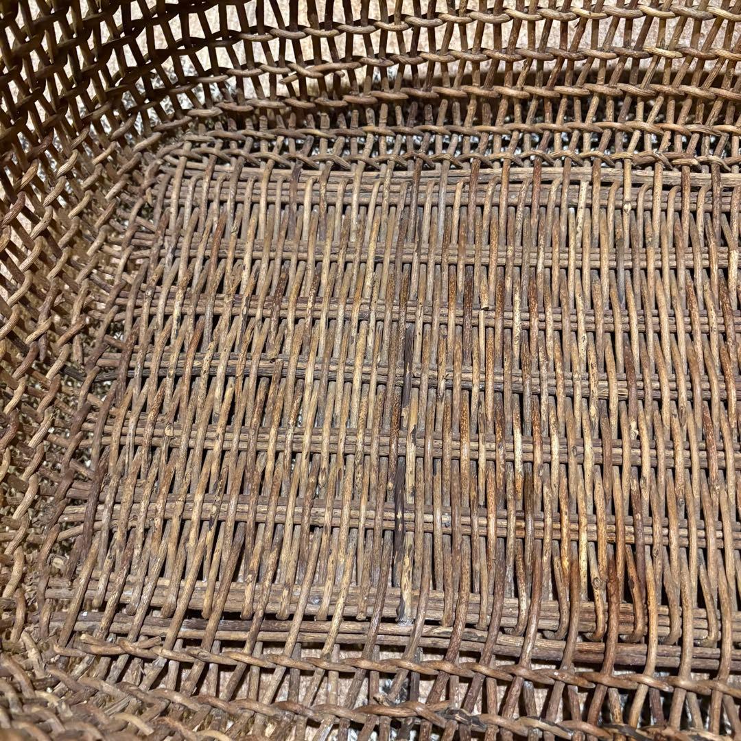 《あけび蔓編み平籠》秋田県産