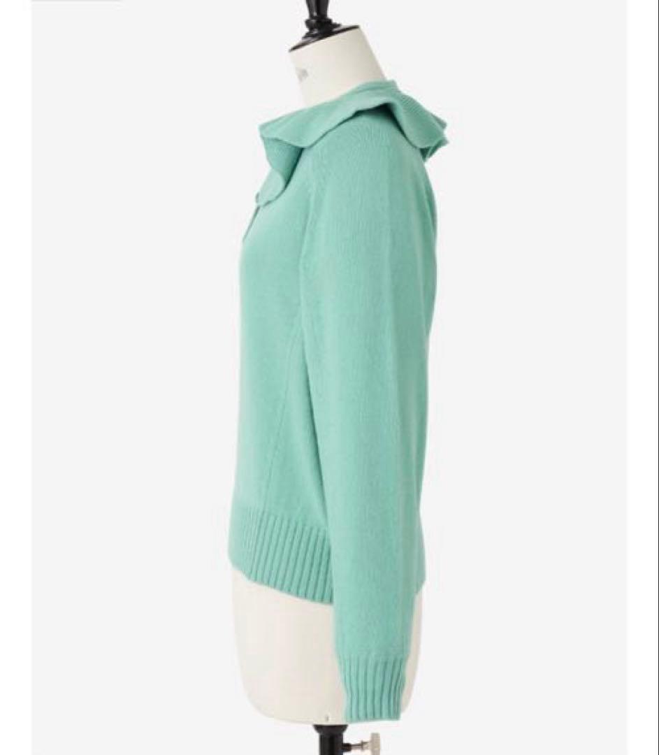 フリル付きミントグリーンニットセーター