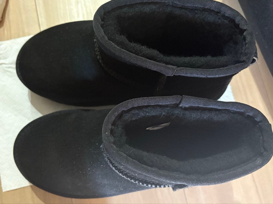 ブラック ムートンブーツ 厚底　EMU