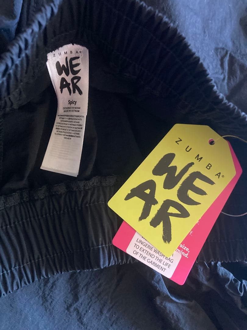 定価¥15,180最新作 正規品ZUMBA 虎柄 カーゴパンツ ズンバウェア