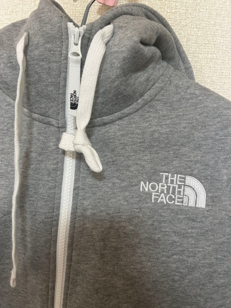 超美品　男女兼用TNF フード付きパーカー　サイズS