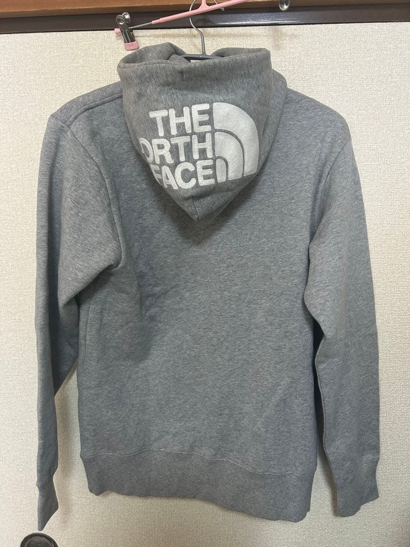 超美品　男女兼用TNF フード付きパーカー　サイズS