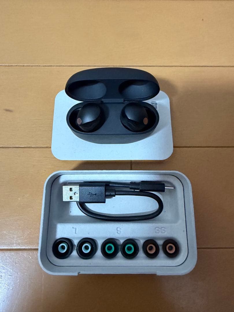 ソニー ワイヤレスイヤホン WF-1000XM5　ブラック