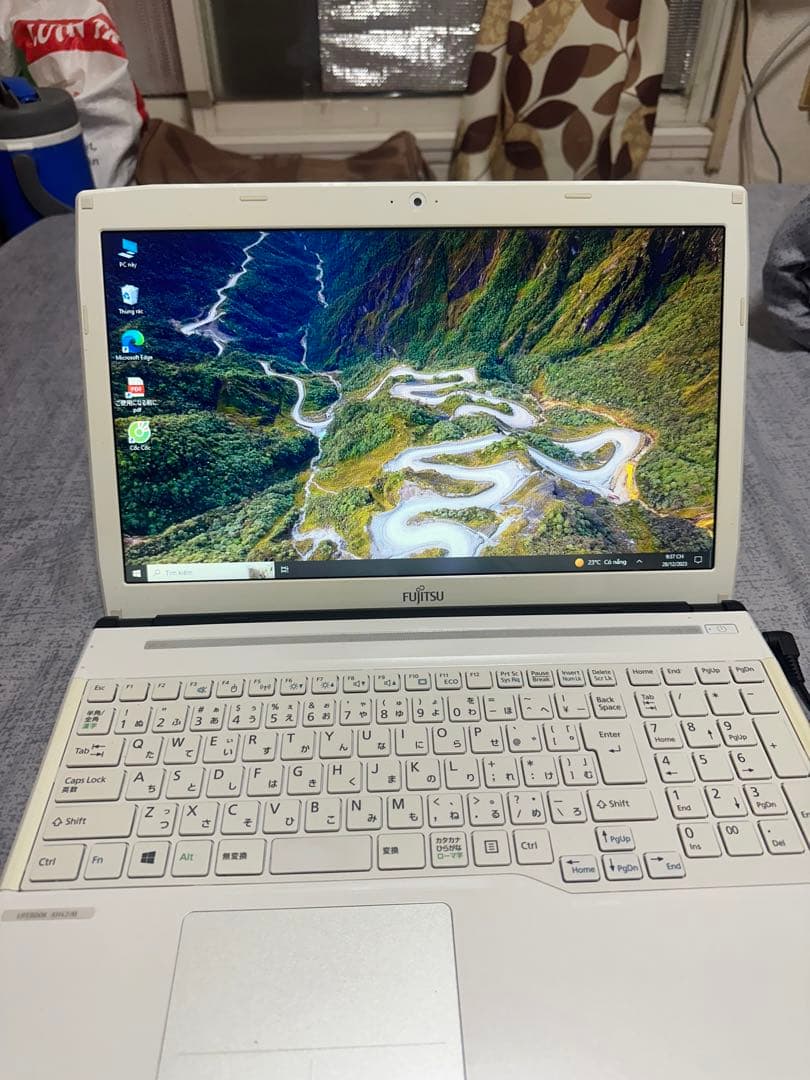 その他ノートPC本体 FUJITSU