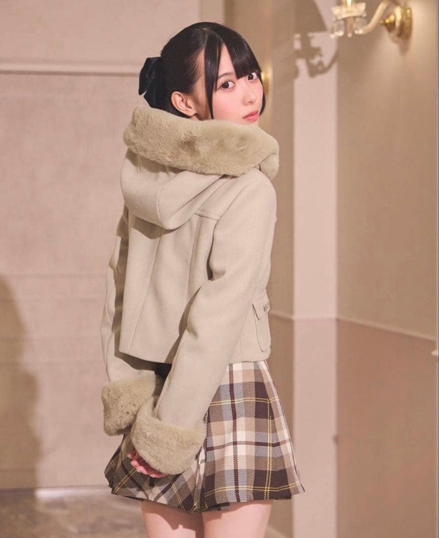 新品未使用　ミシェルマカロン　ショートダッフル　フリーサイズ