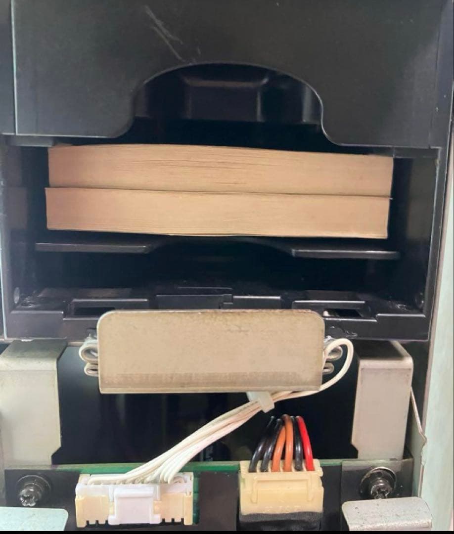 両替機 新紙幣非対応　　メダルサンド