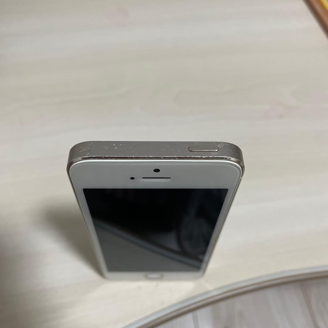 iPhone4s充電器がないので電源入るかわかりません。ジャンク品で出品です