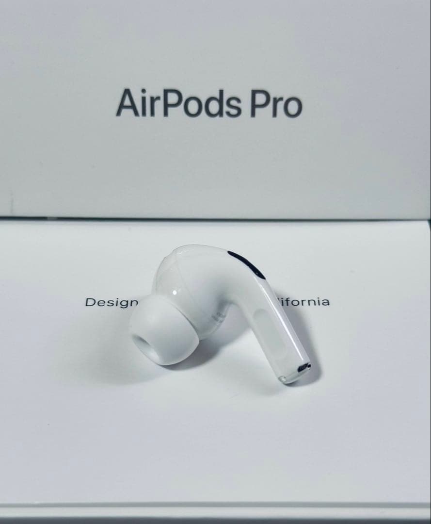 ほぼ新品　Apple アップル　AirPods Pro 第2世代　2　 左耳