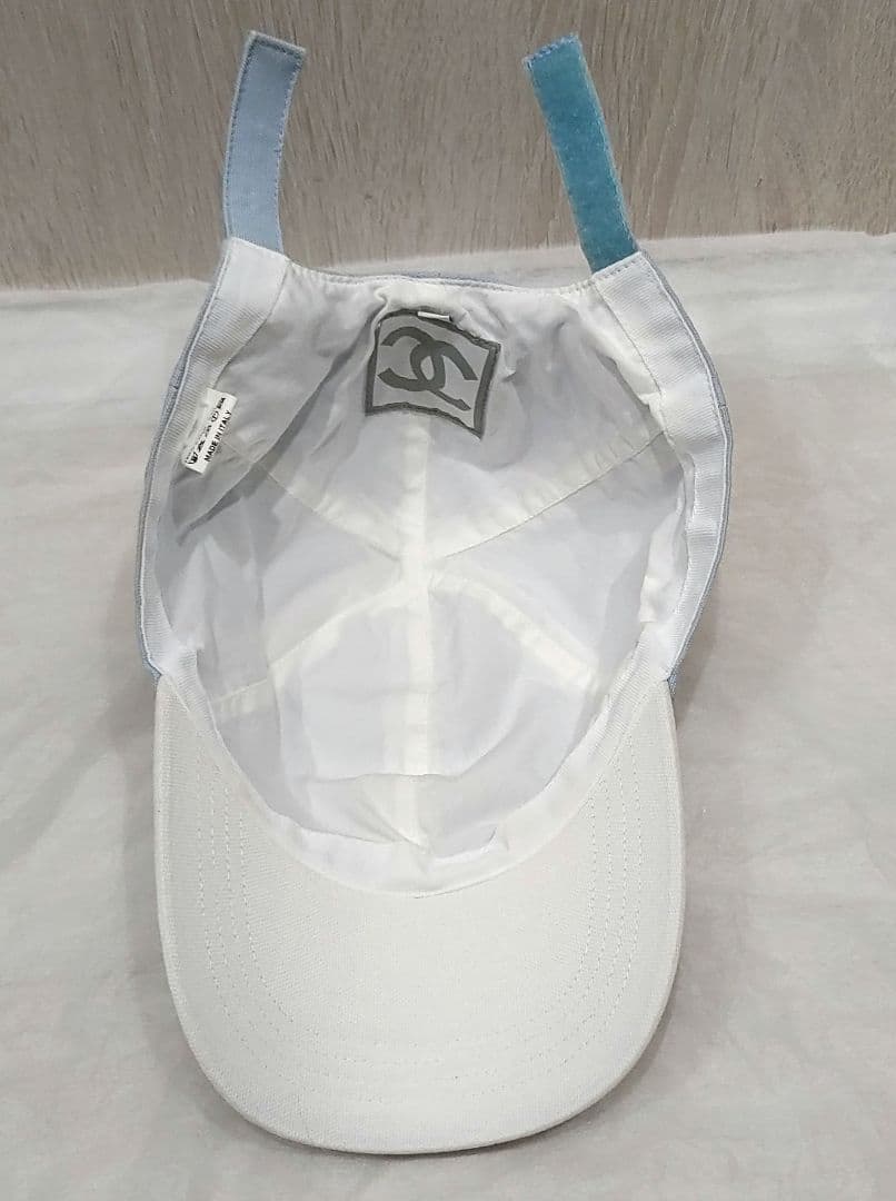 ご*い様 CHANEL ライトブルー グラフィックキャップ