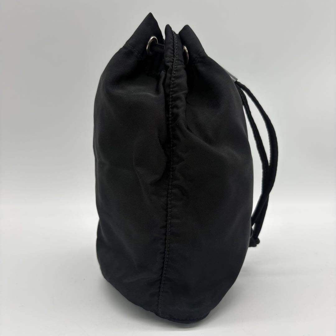 【我儘様】PRADA 巾着ミニポーチ バッグ ナイロン 三角ロゴ ブラック