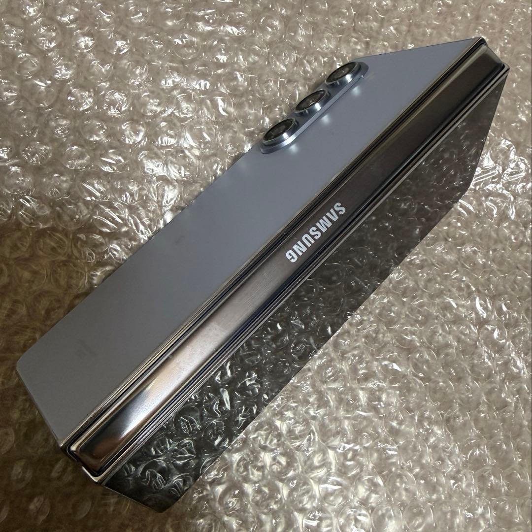 Samsung Galaxy Fold5 国内版 256GB SIMフリー