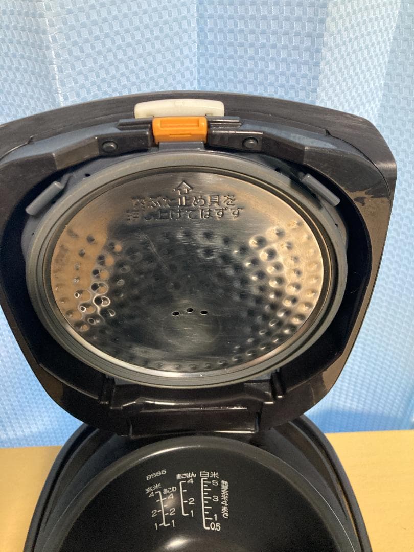 ★象印 2022 年製 極め炊き5.5 合炊き IH 炊飯器NW-VH10A