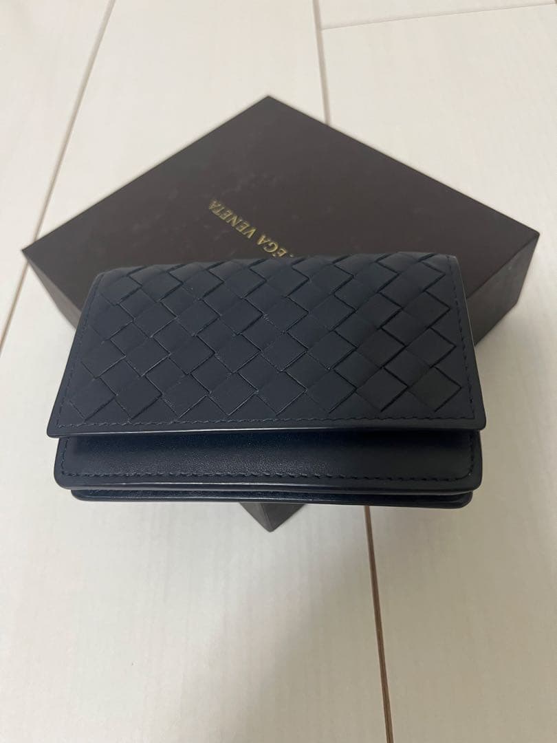 BOTTEGA VENETA レザー名刺入れ