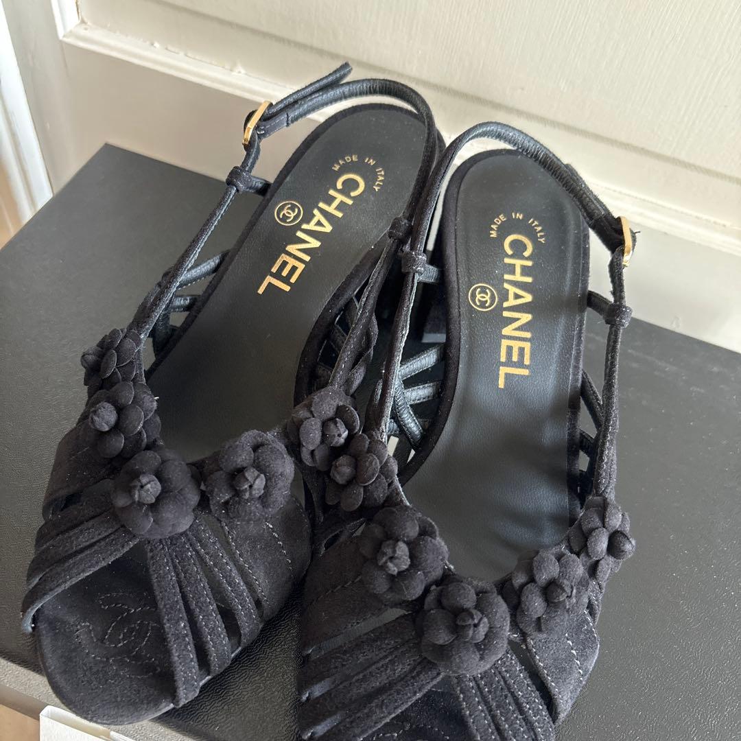 CHANEL ブラック フラワーサンダル