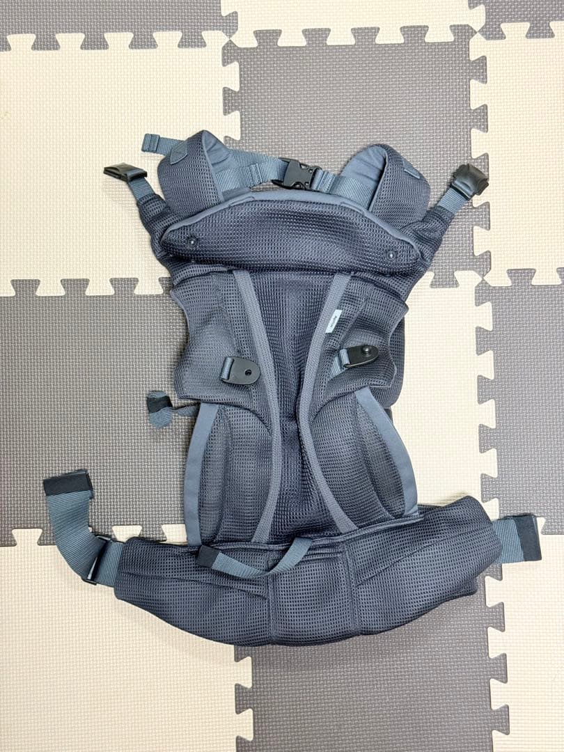 Apricaラクリス 抱っこ紐　ダークグレー