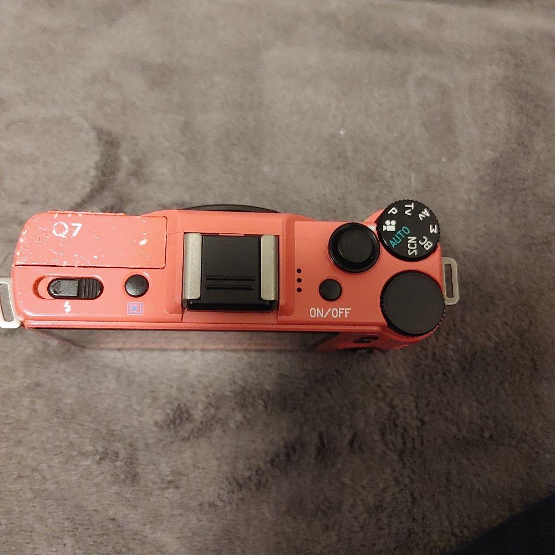 PENTAX Q7 ボディピンク×イエロー　動作確認済　シャッター飛び出し難アリ