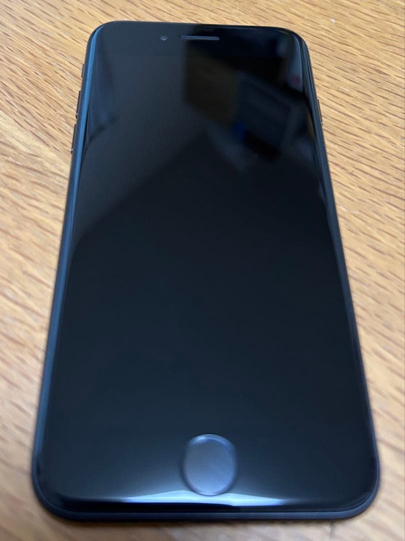 Apple iPhone SE2 SIMフリー ブラック 本体のみ