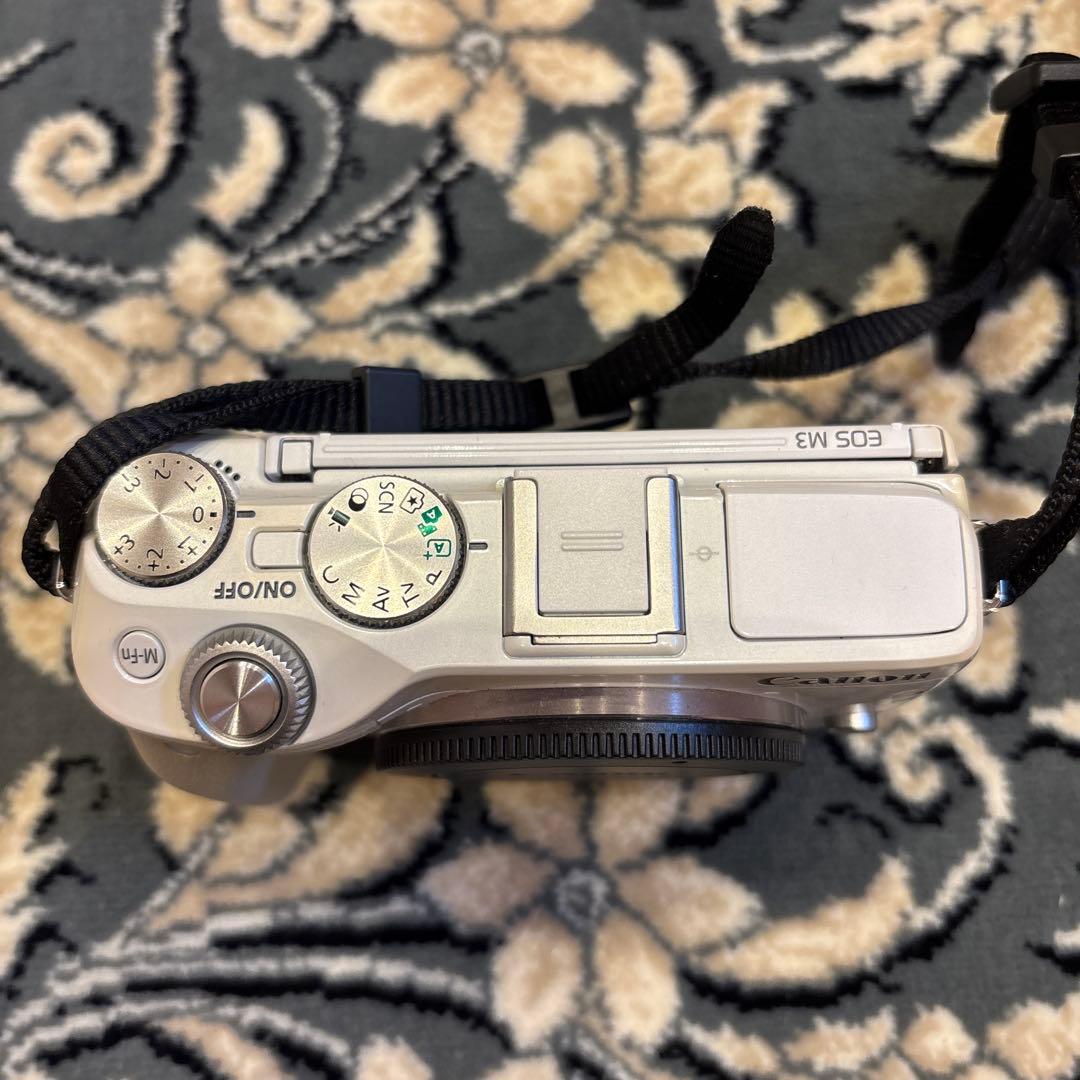 【最終値下】Canon EOS M3 ミラーレス一眼レフ カメラ レンズ　キット