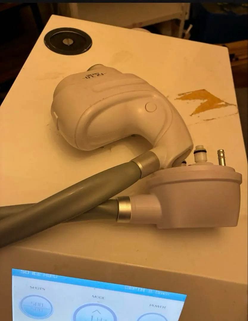 小顔リフトアップ家庭用機器