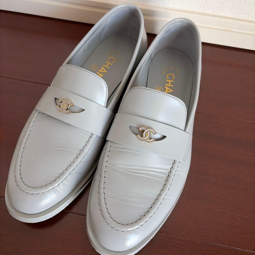 CHANEL グレー ローファー　36ハーフ
