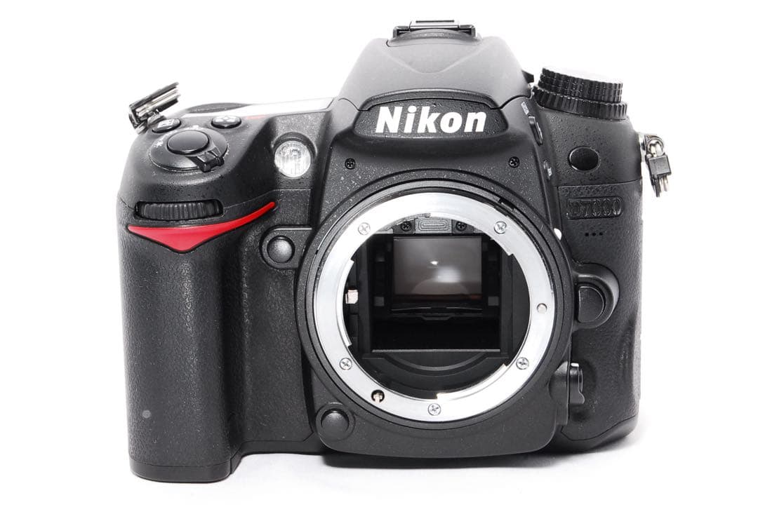 ❤️Nikon D7000❤️一眼レフカメラ❤️高性能ハイアマチュア❤️標準＆望遠❤️美品